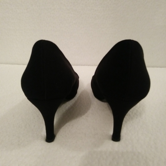 Shoes - Picture 5 of 6